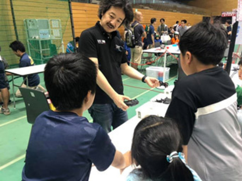 子供向けドローン操縦イベント1