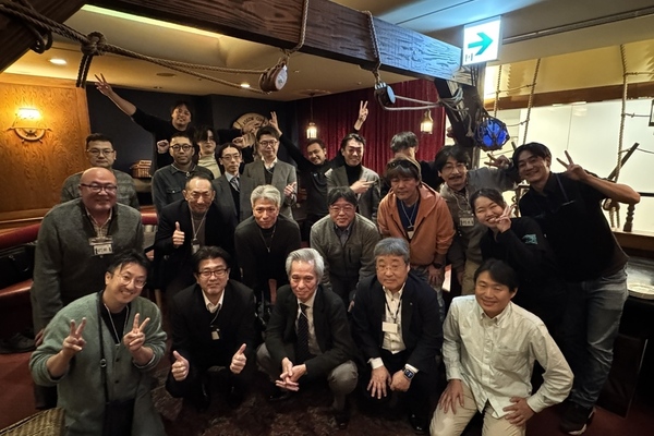 チームハミングバードメンバーと忘年会を開催しました！