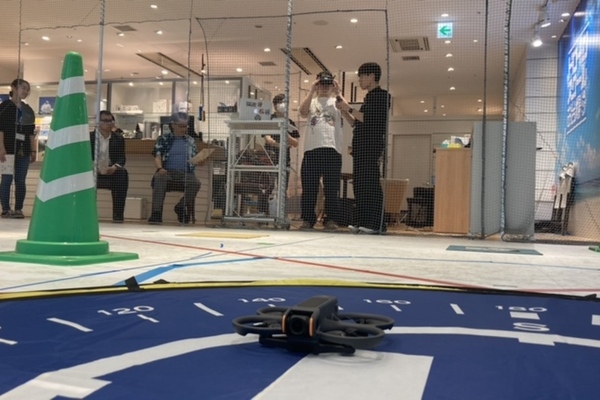 卒業生向けのDJI AVATA2デモ飛行イベントを開催！