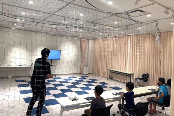 新宿マルイ本館で「ドローンプログラミング教室」を開催しました！