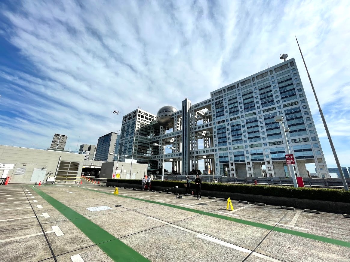 アクアシティお台場の屋上駐車場